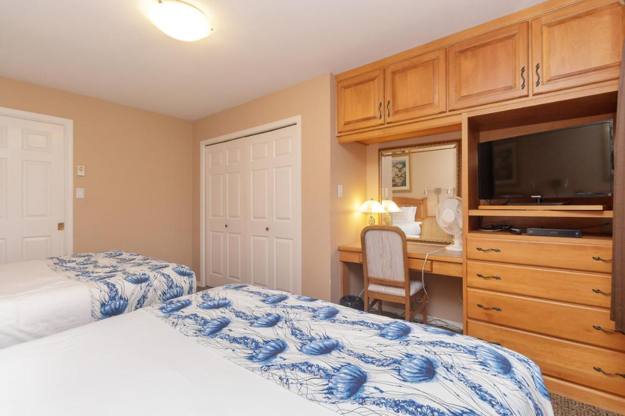 The Cedarwood Inn & Suites Sidney Exterior foto
